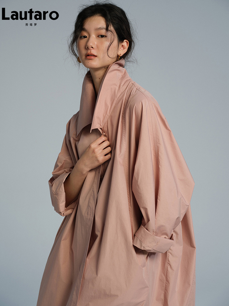 Trench Coat Formal - เสื้อโค้ทเทรนช์สีชมพูทรงยาวบางเบาสำหรับผู้หญิง แบรนด์ Lautaro รุ่น Spring Autumn