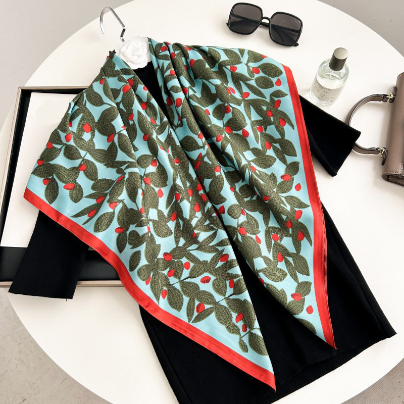 ผ้าพันคอสี่เหลี่ยมขนาด 90 ซม.  - Scarf Silk Neck บทวิจารณ์และราคา