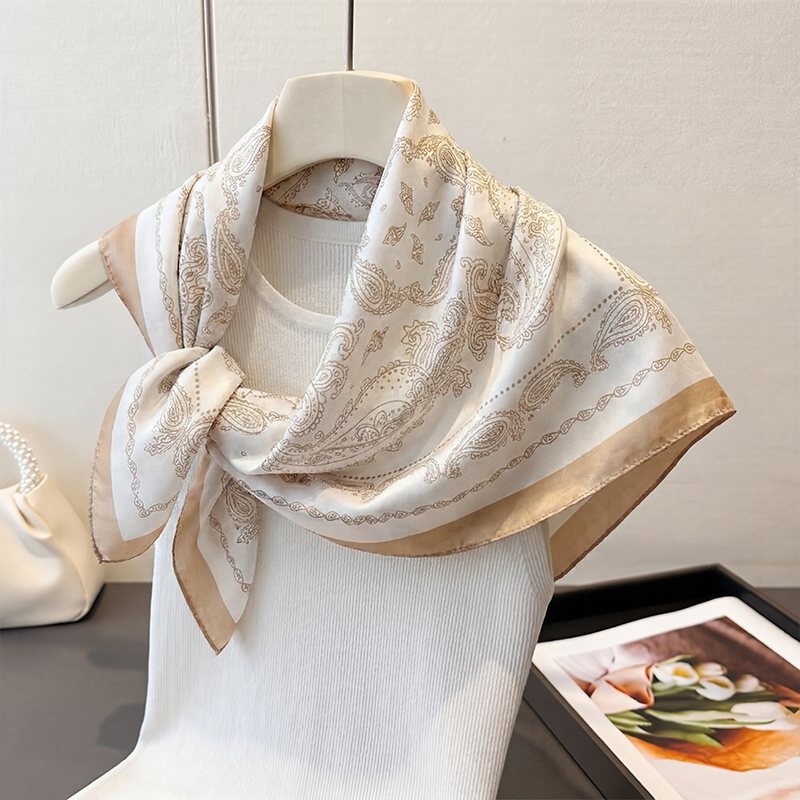 ผ้าพันคอสี่เหลี่ยมลายเพสลีย์สี - Scarf Silk Neck บทวิจารณ์และราคา